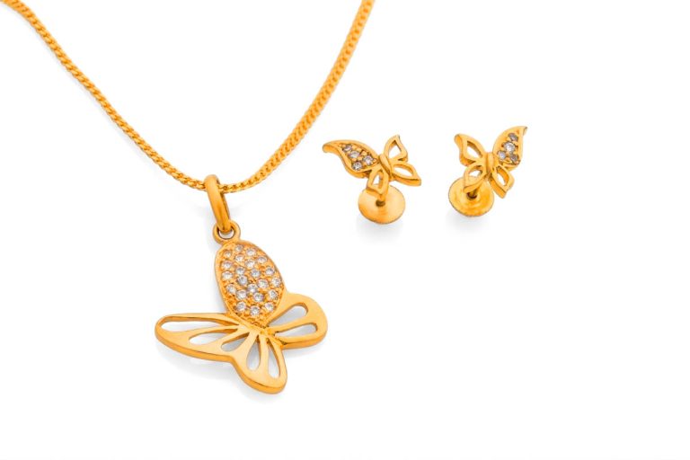 Pendant and Earring Design 5